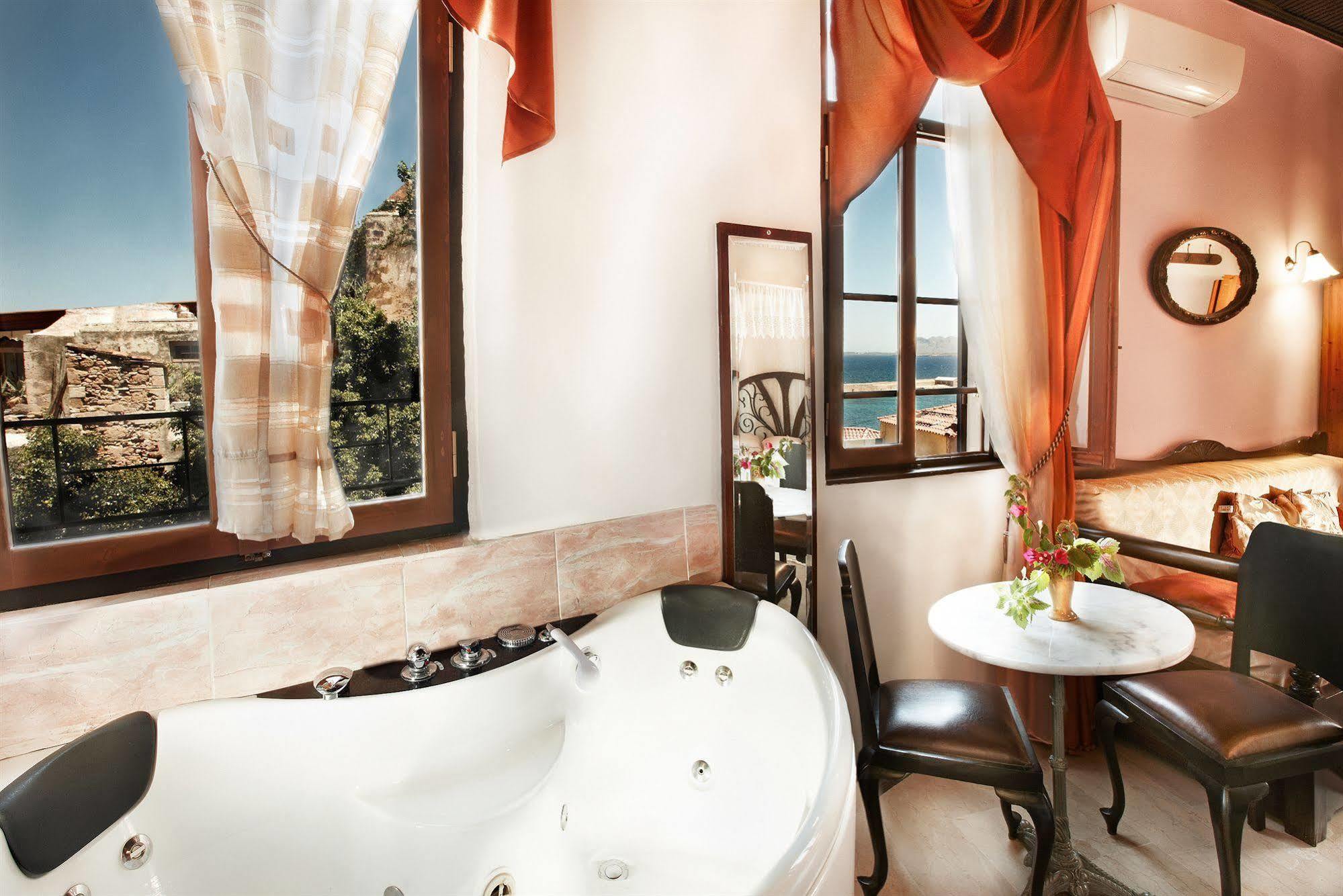 Archontiko Evgenia Studios & Suites Old Town Chania Chania  Exterior photo